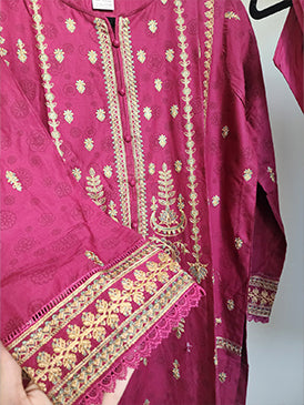 3 Piece - Embroidered cotton lawn suit with chiffon dupatta