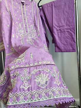 3 Piece - Embroidered cotton lawn suit with chiffon dupatta