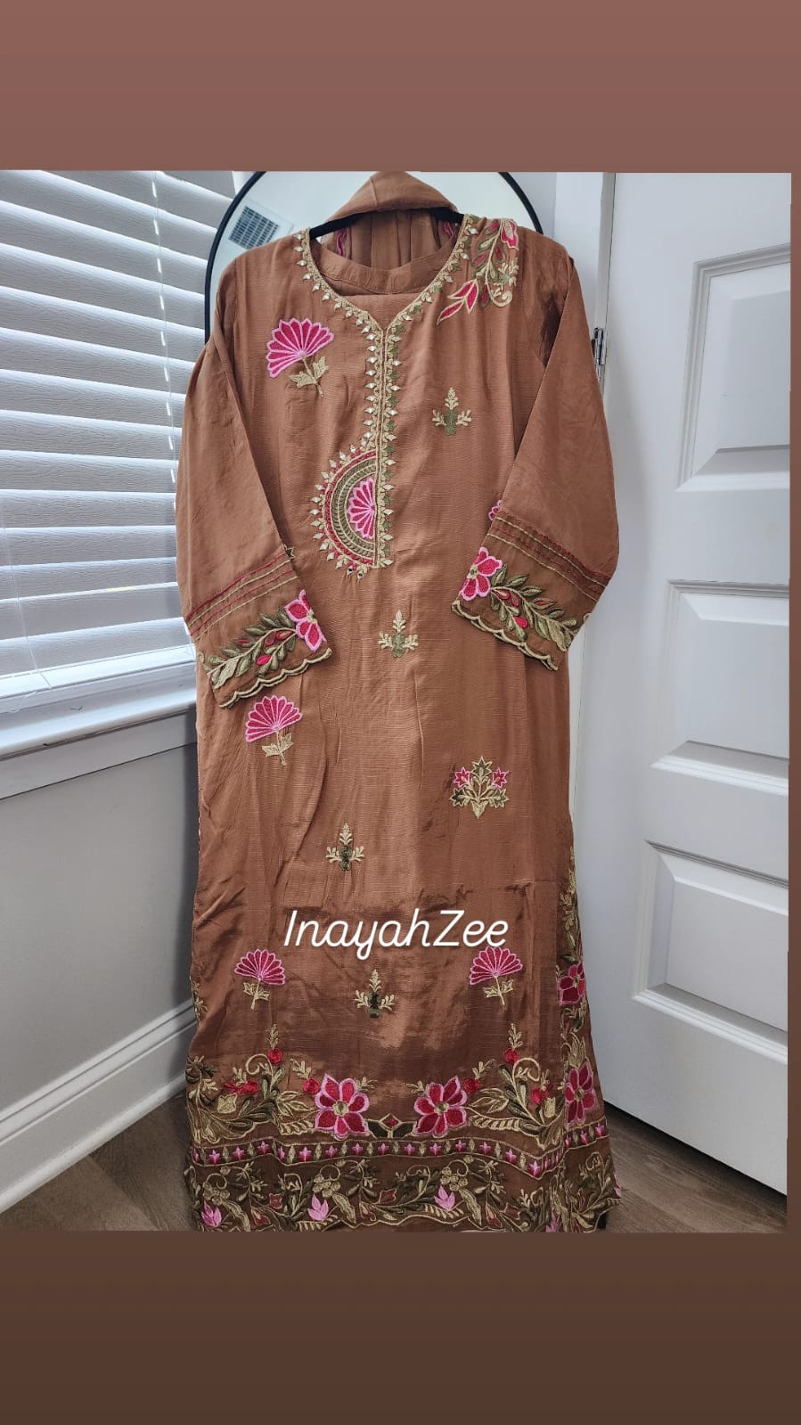 3 Piece - Rawsilk Embroidered Kaftan Suit INP-255
