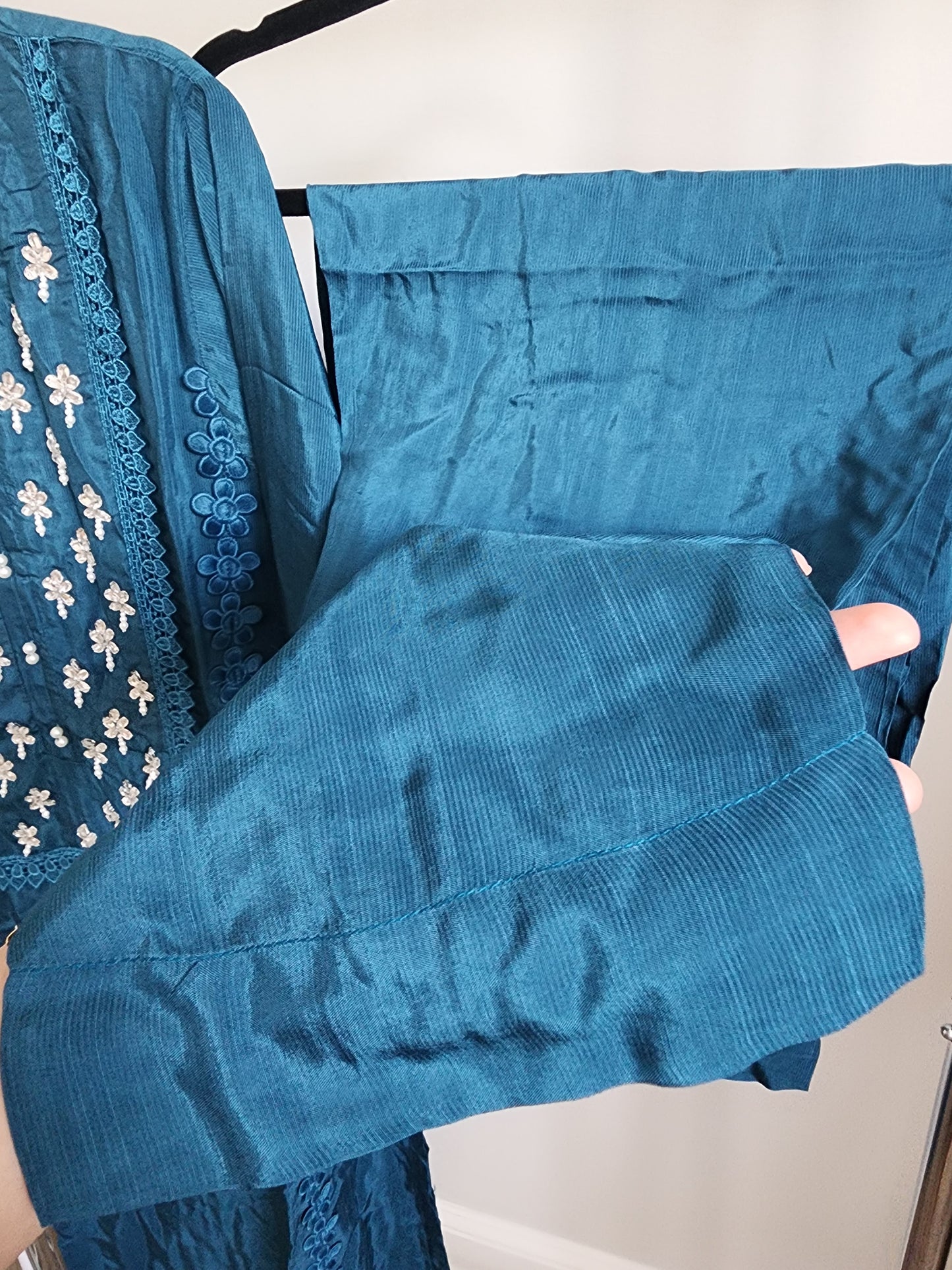 3 Piece - Rawsilk Embroidered with Handwork