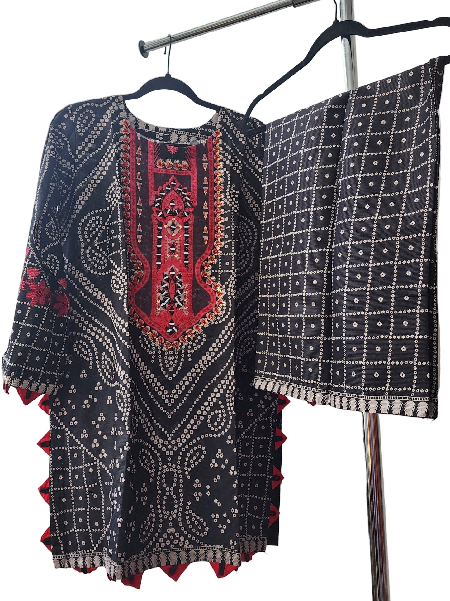 2 Piece - Light Khaddar with Mirror and handwork INU-321