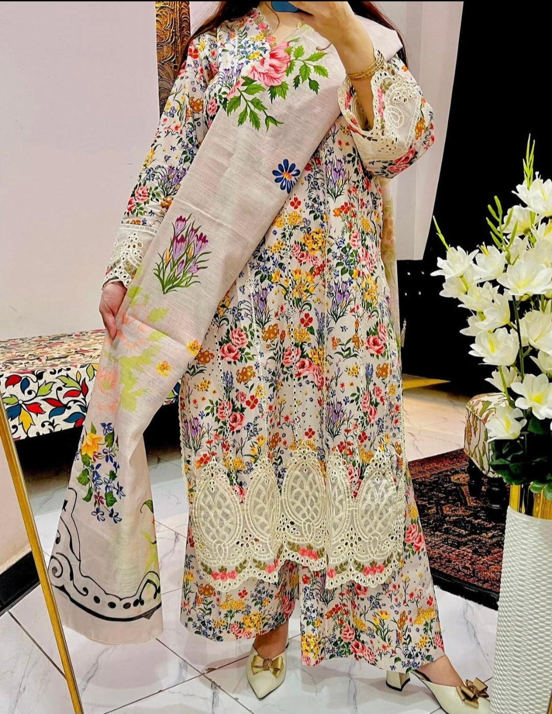 3 Piece - Chickenkari Embroidered Cutwork suit INU-312
